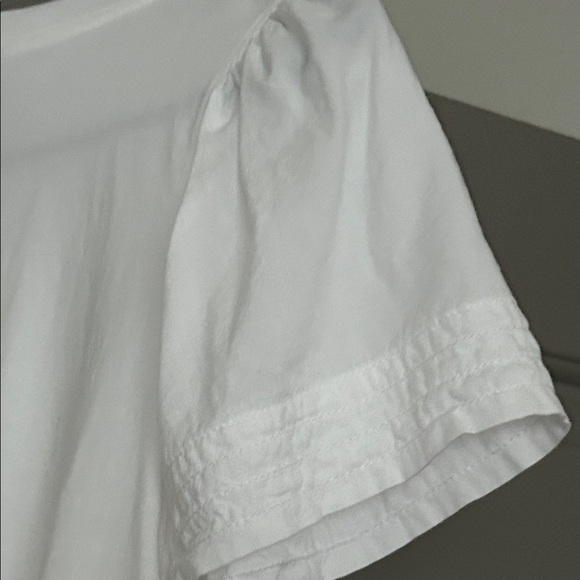 Old Navy Classic White Flutter Sleeve Top - Picture 5 of 9